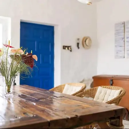 La Caleta Holiday home